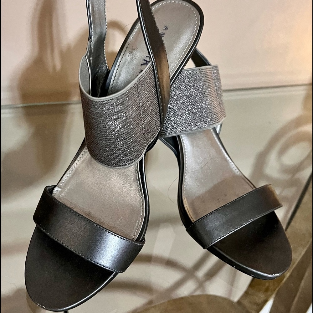 Ann Klein iflex Silver Heels